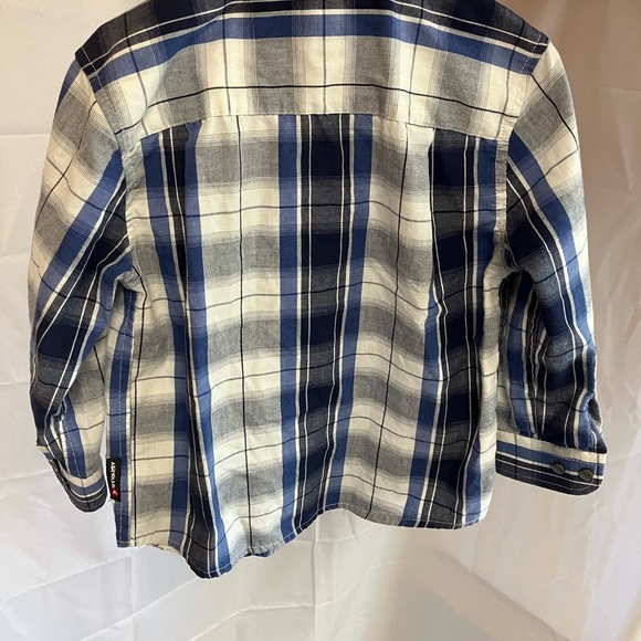 3 Button Down Shirt Bundle - Picture 8 of 15